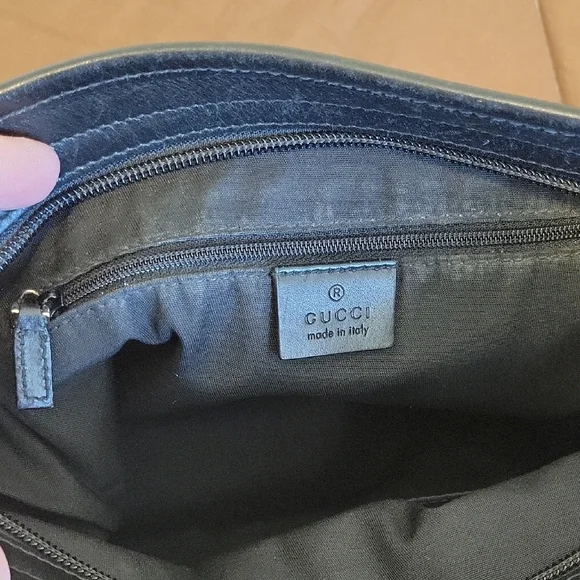 Gucci Beige GG Canvas Crossbody with Red and Green Web Stripe - Picture 12 of 16